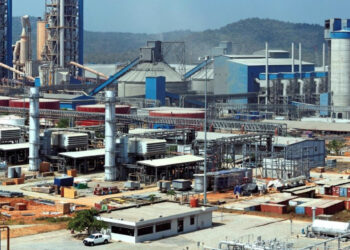 Bir çimento kralının pençesindeki Nijerya