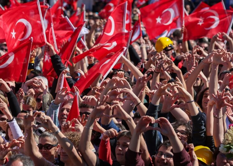 Seçim mi savaş mı?