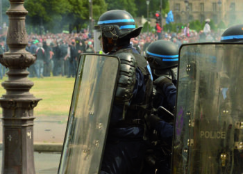 Fransa yara sarıyor