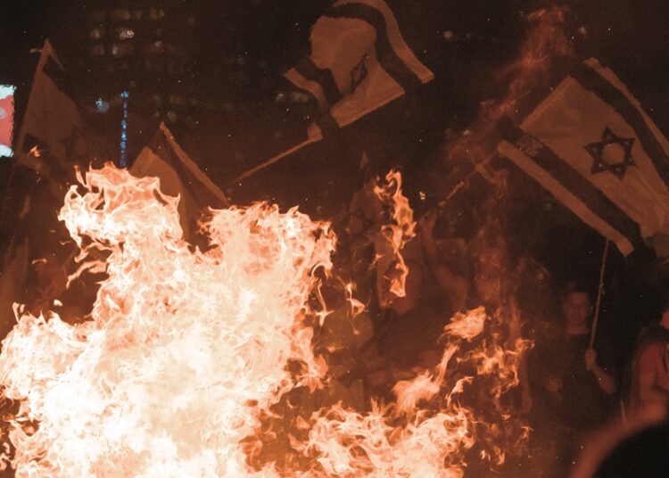 İsrail’de isyan dalgası