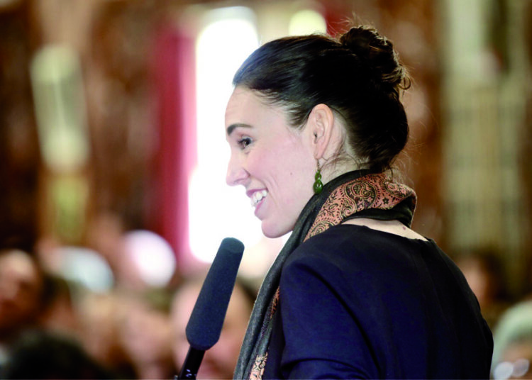 Yeni Zelanda’da sağa dönüş