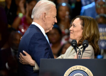 Kamala Harris ve değişim yanılsaması