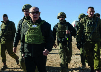 İsrail, bütün tuşlara basıyor