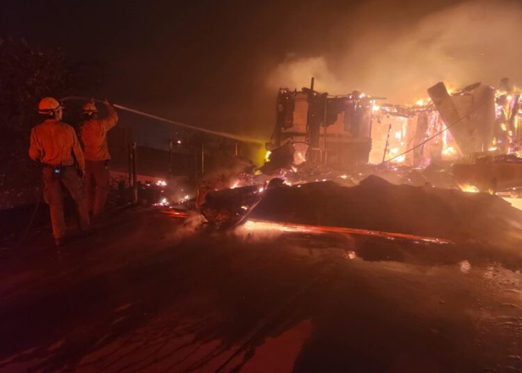 Los Angeles’taki yangın mı büyük, CHP’deki yangın mı?