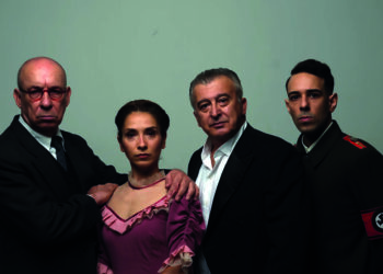 Mücadelenin onurlu tarafında…