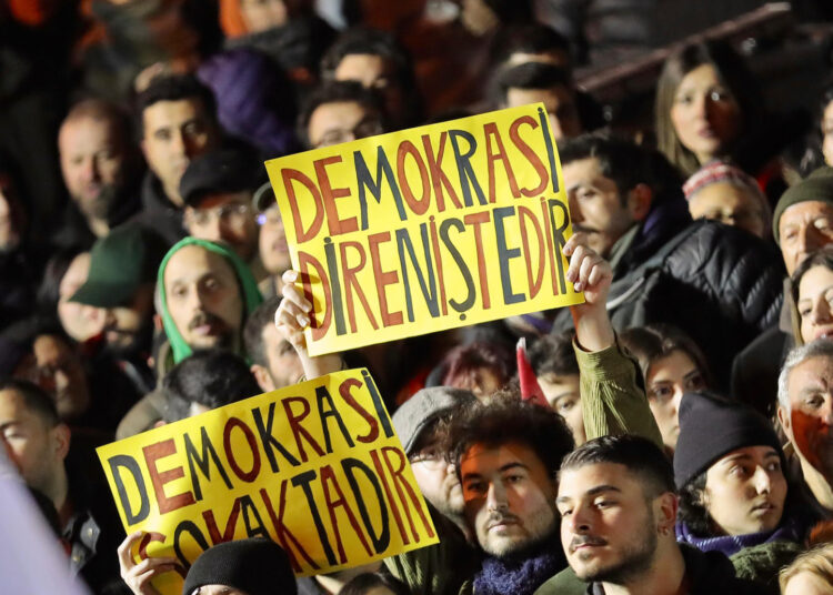 Egemenlik halkın mı, tek adamın mı?