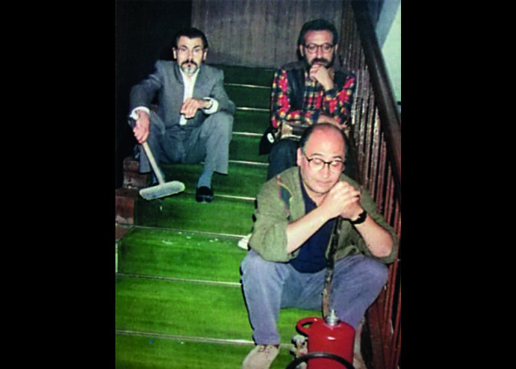 Merdivendeki üç şairden biri: Uğur Kaynar