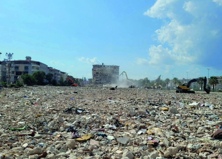 Savaş başladı: İran’ı ne bekliyor?