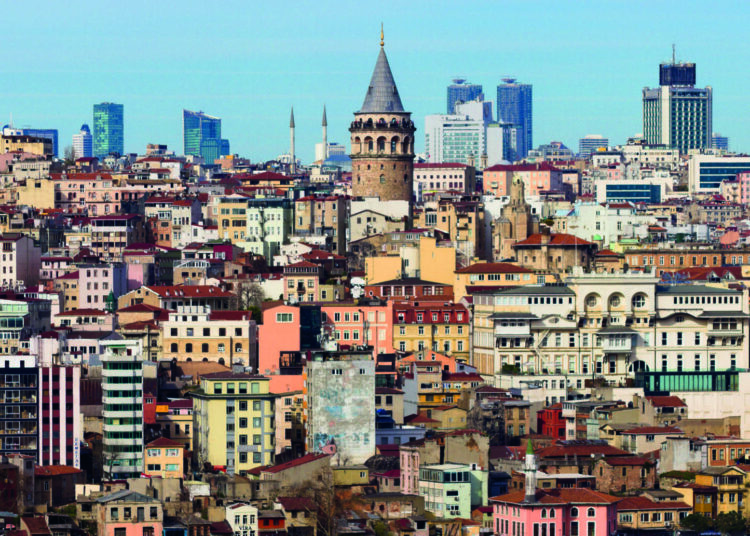 İMPARATORLUĞUN KUDRETLİ KANATLARI
